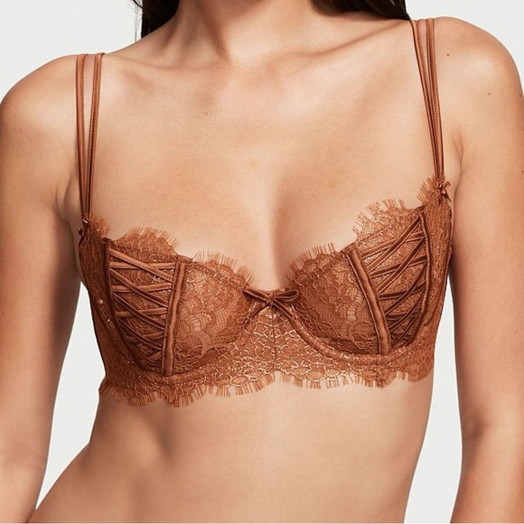 Victoria's Secret Other - Victoria's Secret Lace Bra in Tan